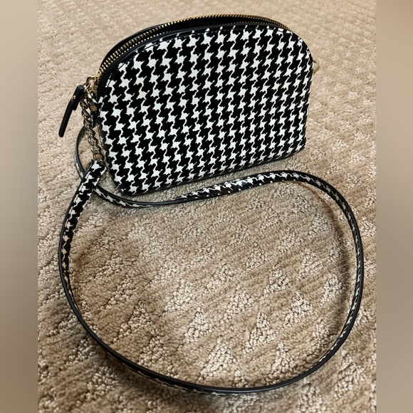 Kate Spade New York CAMERON STREET HOUNDSTOOTH HILLI CROSSBODY - Picture 5 of 7